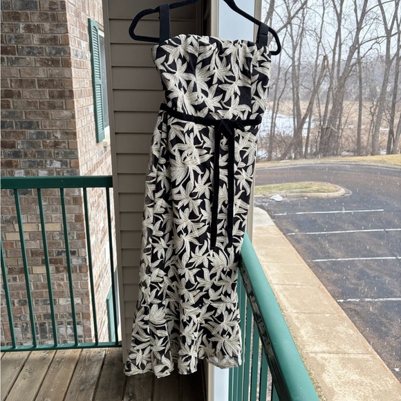 🆕✨Sam Edelman Strapless Black&Gold Embroidered Midi Dress Cocktail Party XS 0–2 - Picture 4 of 14